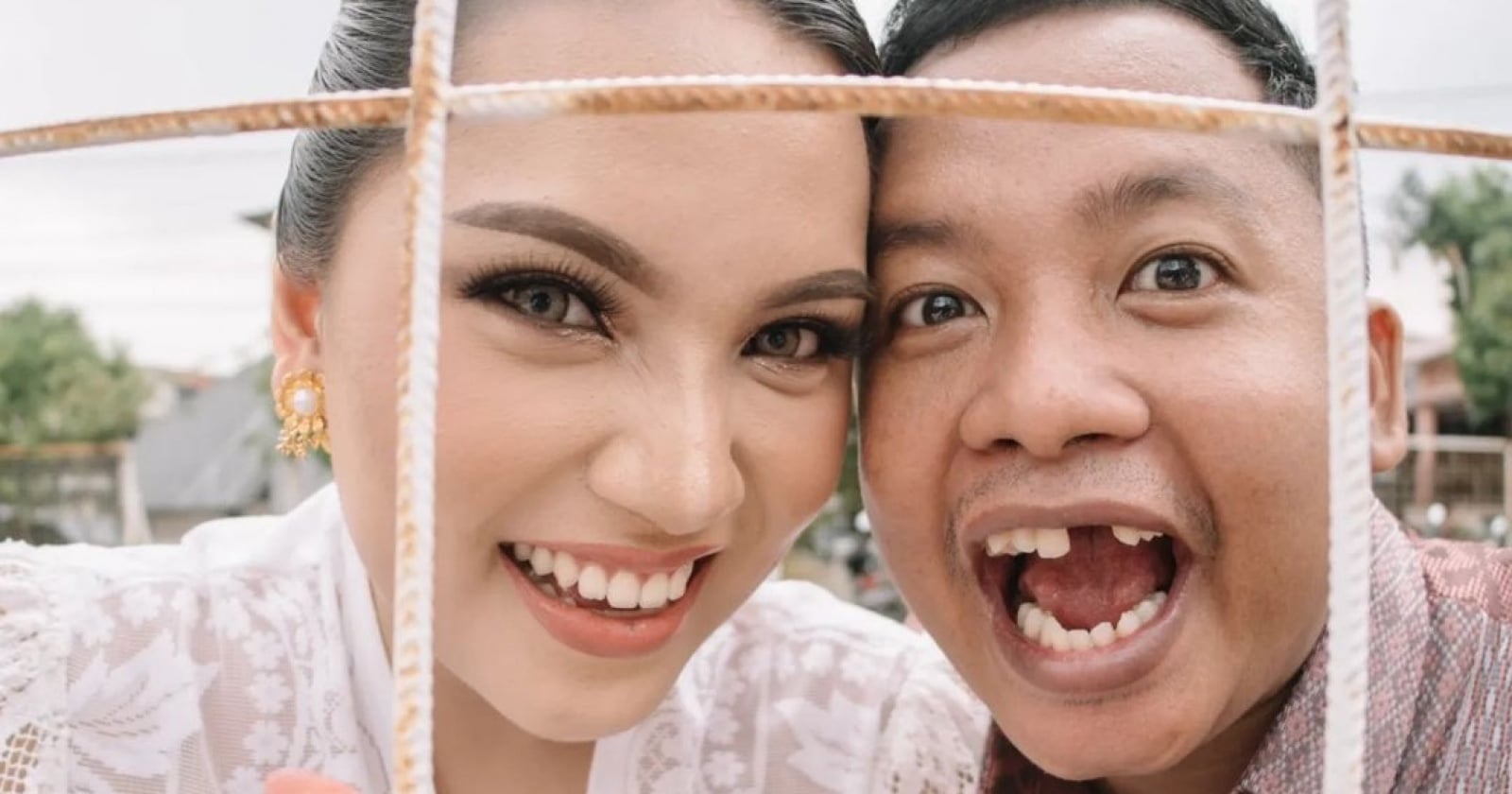 Dustin Tiffani Ungkap Rutinitas Skincare Bareng Istri Jelang Tidur
